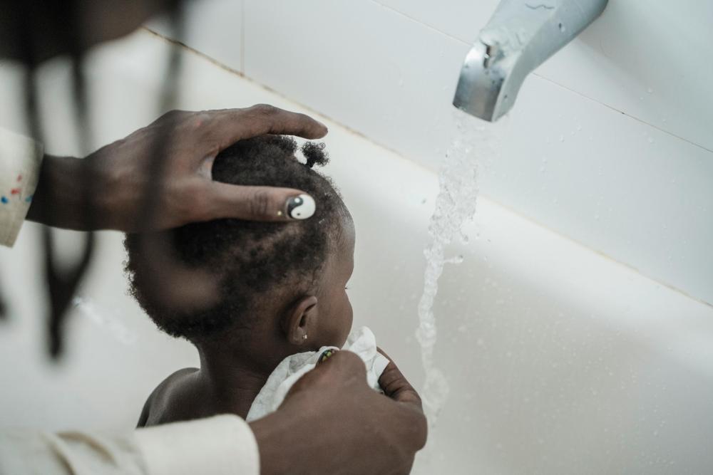 baby bath-4062eb0026a84a5cac85ae96141926c9.jpg baby bath