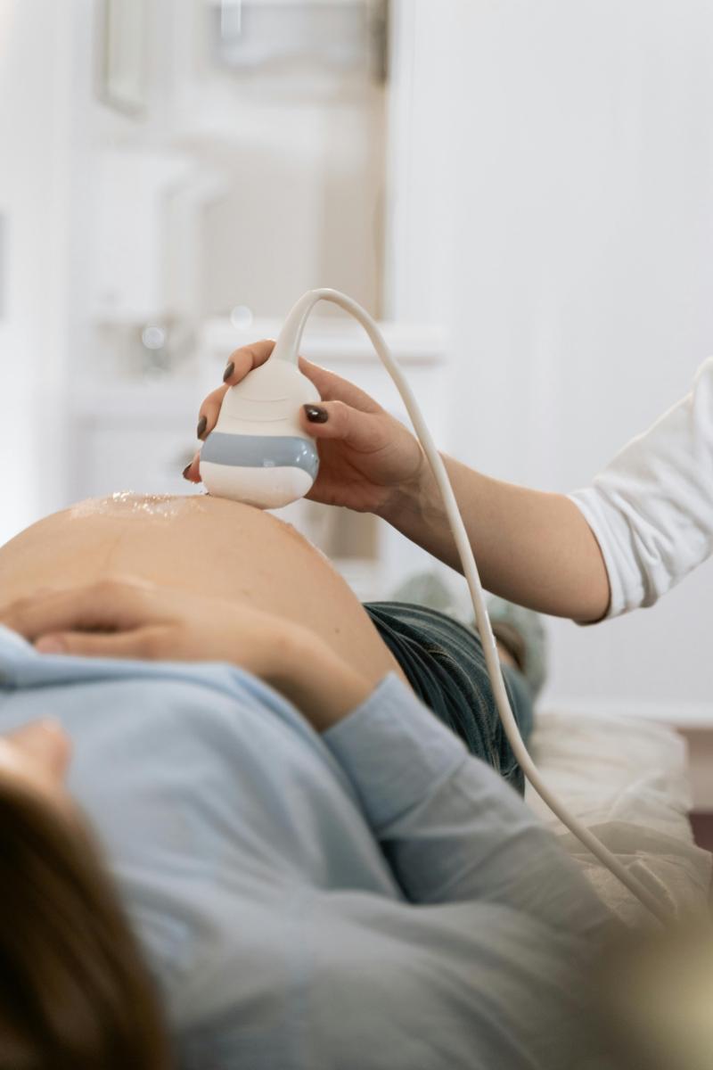 pregnant woman-1c603c6070b644ad98a6e6dc323066e4.jpg pregnant woman